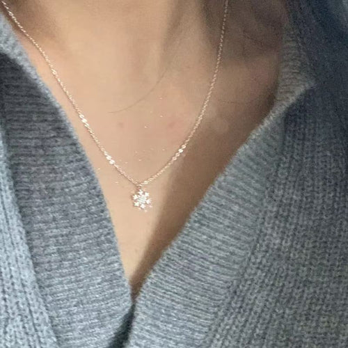 Cortina Winter Luxe Snowflake Pendant - Minimalist Italian-Inspired